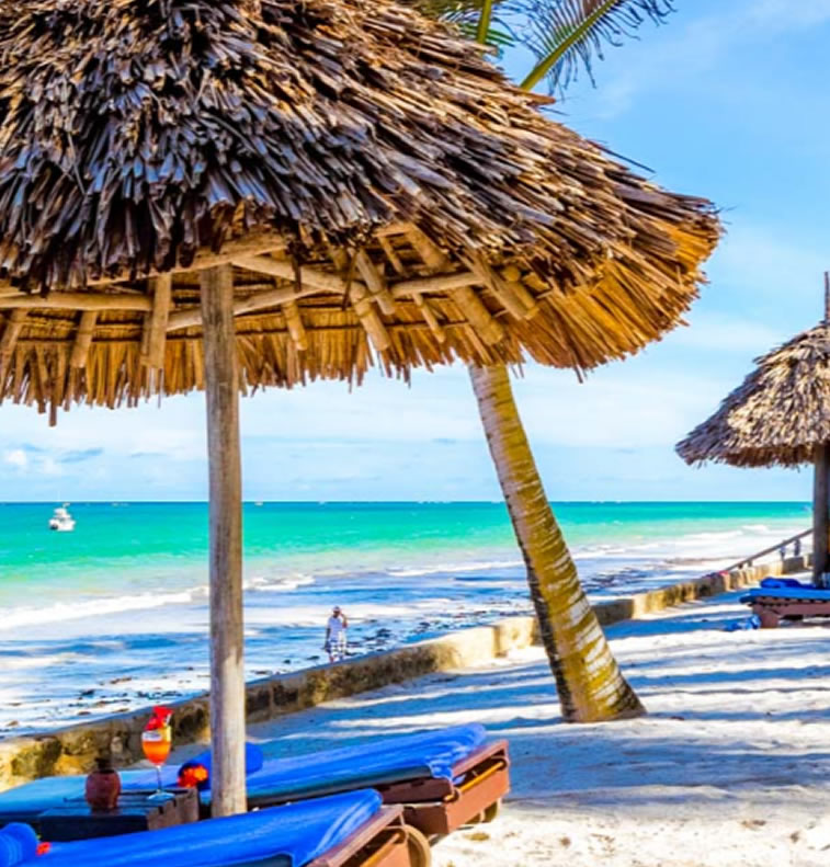 Diani Beach white sandy beach near Magutu Villa