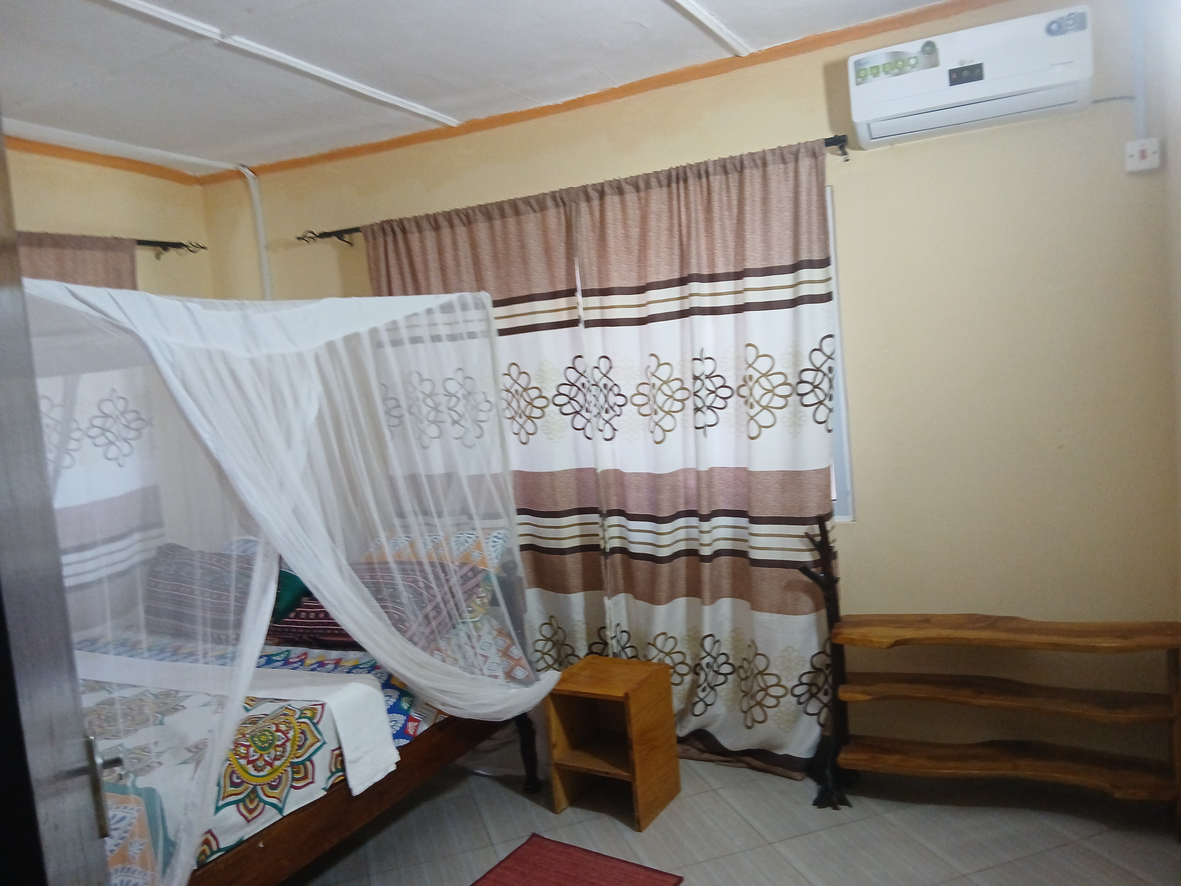 Outdoor seating at Magutu Villa