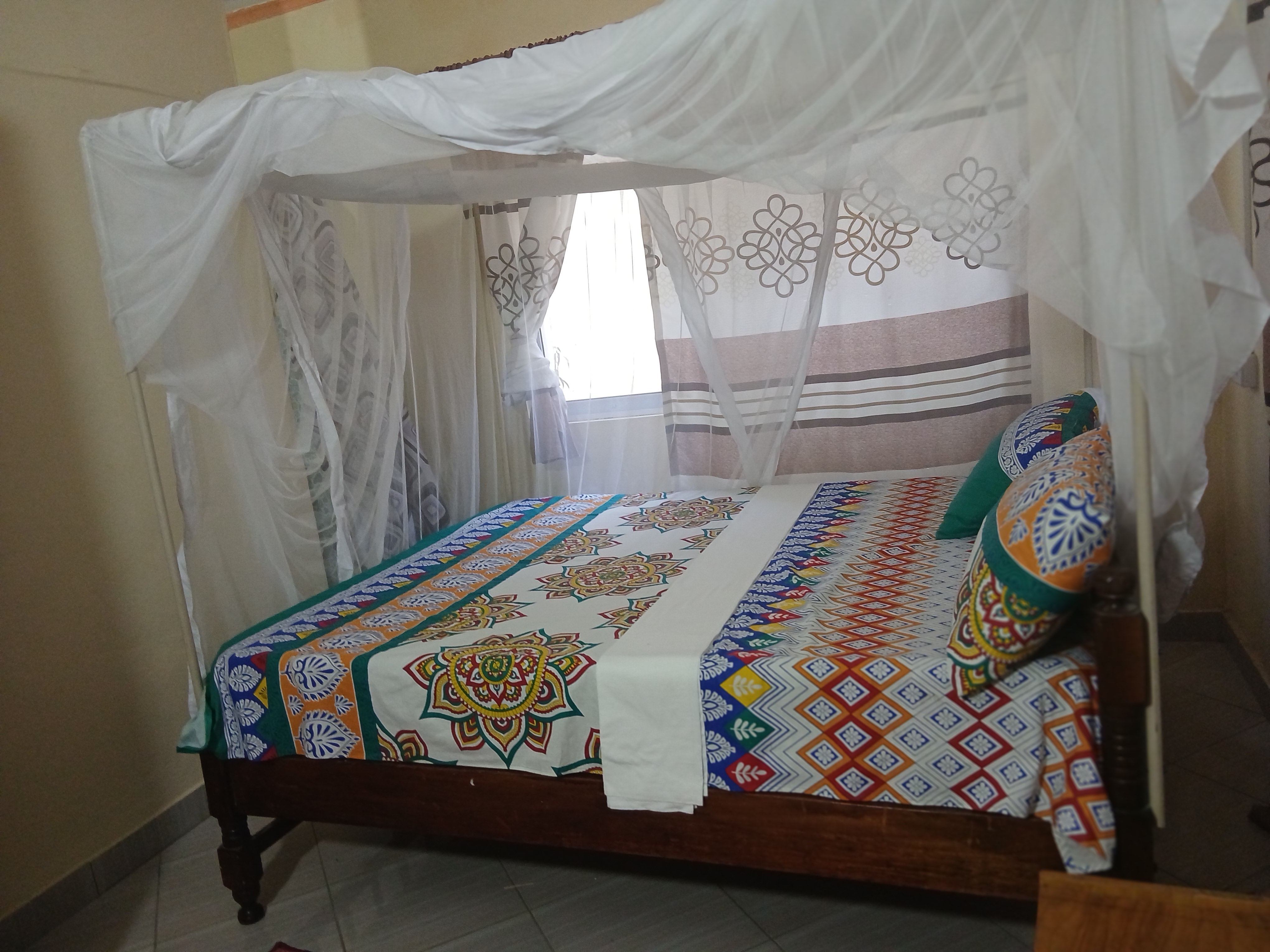 Family holiday accommodation at Magutu Villa Kenya